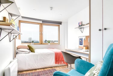 Gold En Suite at New Orient House, Station Court, Imperial Road, Fulham, London, SW62EP - Image 1